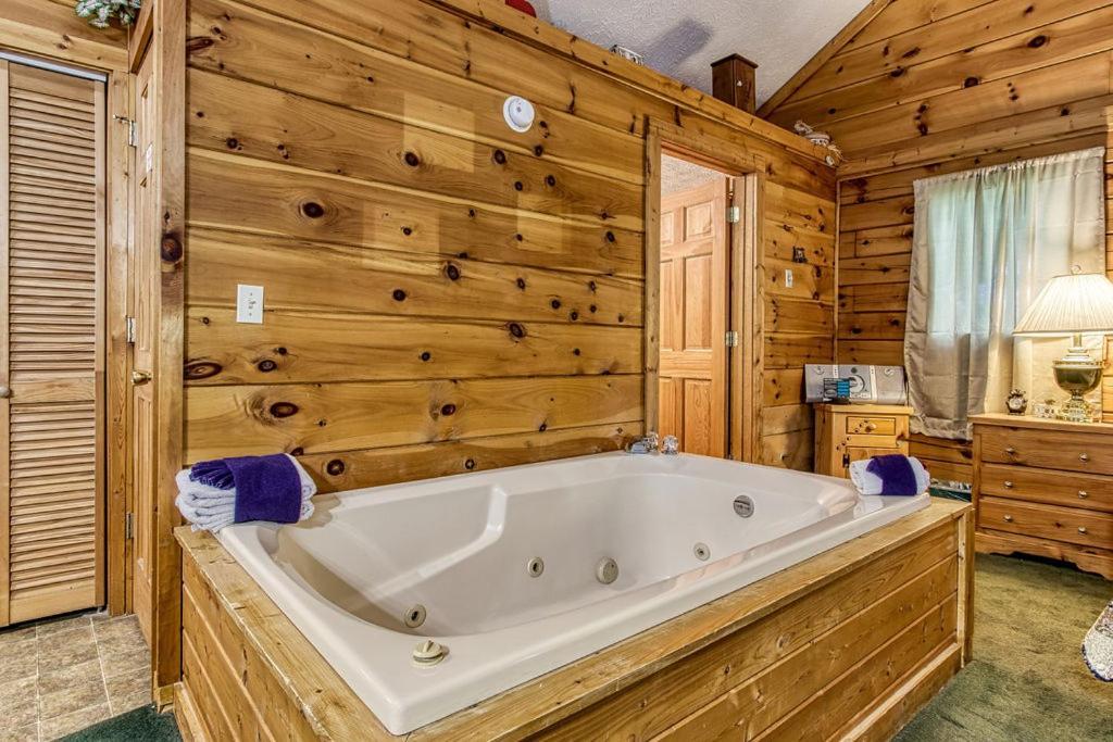 Forever Yours, Hot Tub, 1089 Of Free Attraction Tickets For Each Paid Day, Dollywood And More Pigeon Forge Luaran gambar