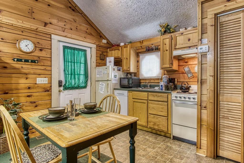Forever Yours, Hot Tub, 1089 Of Free Attraction Tickets For Each Paid Day, Dollywood And More Pigeon Forge Luaran gambar
