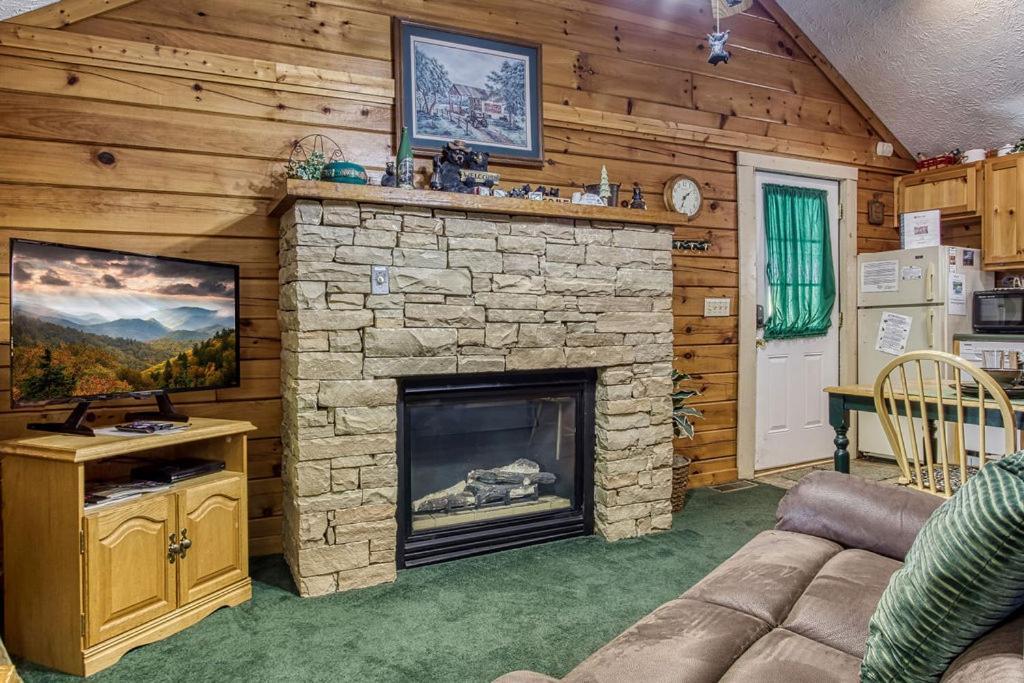Forever Yours, Hot Tub, 1089 Of Free Attraction Tickets For Each Paid Day, Dollywood And More Pigeon Forge Luaran gambar